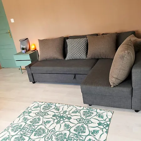 Julesence Apartman *